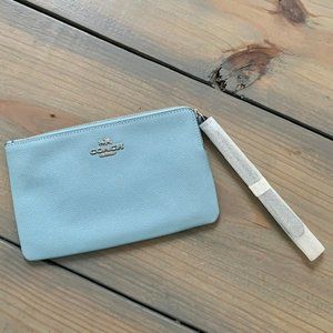 New Coach Leather Large Corner Zip Wristlet  Women Accessory Travel Wallet